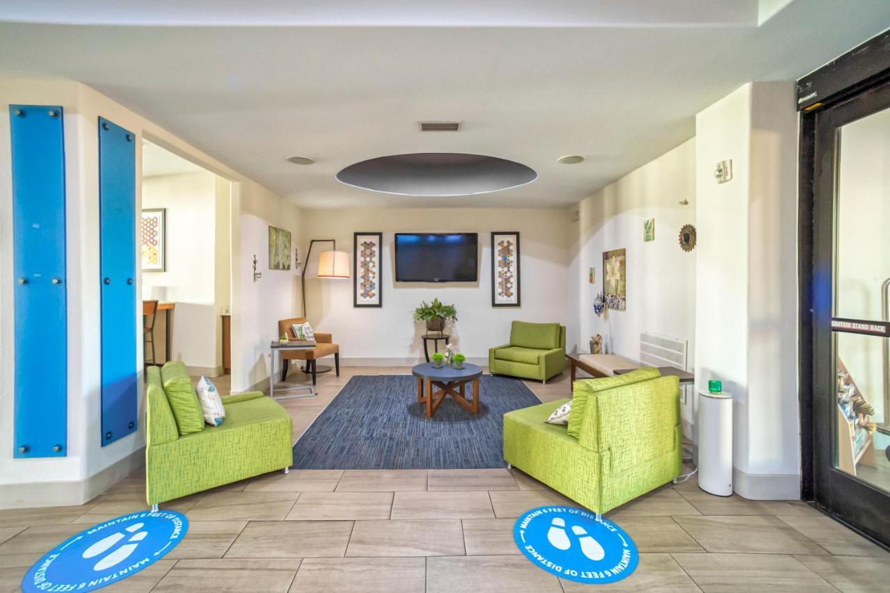 Holiday Inn Express And Suites Beeville By Ihg Luaran gambar