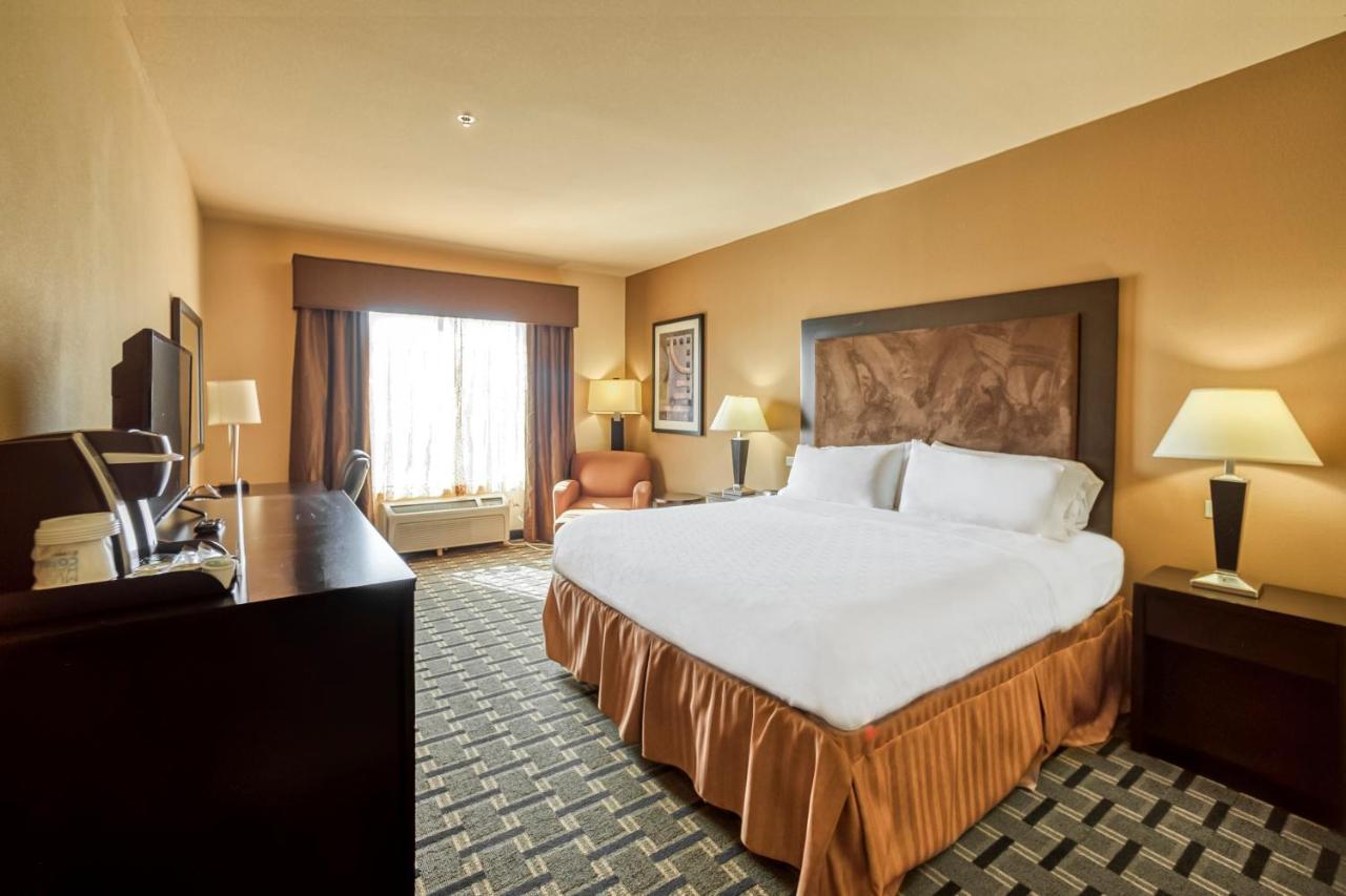 Holiday Inn Express And Suites Beeville By Ihg Luaran gambar