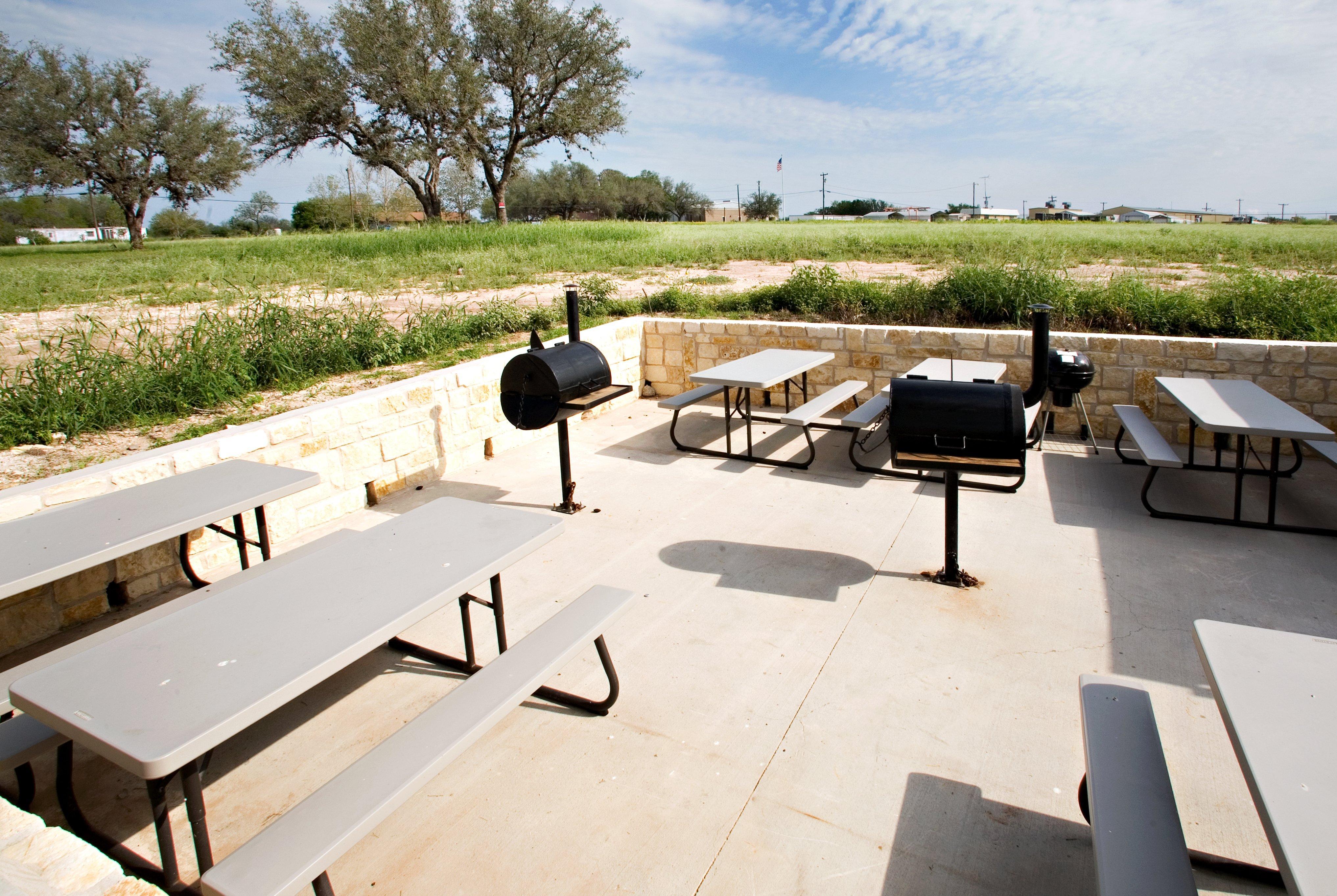 Holiday Inn Express And Suites Beeville By Ihg Luaran gambar
