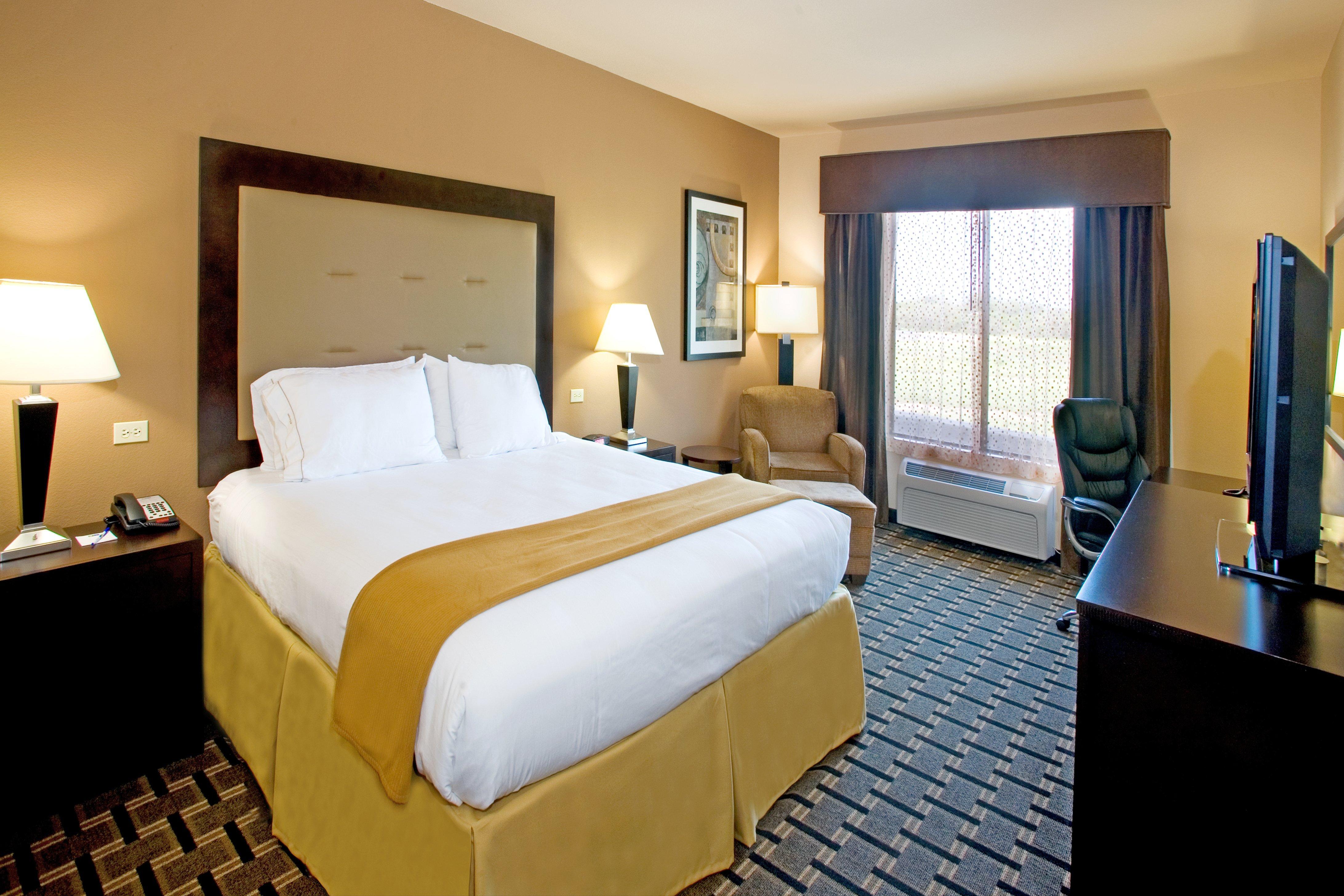 Holiday Inn Express And Suites Beeville By Ihg Bilik gambar